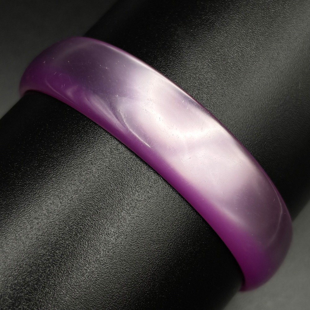 Vintage Moonglow Bangle Purple Lucite Domed Bracelet 8.25